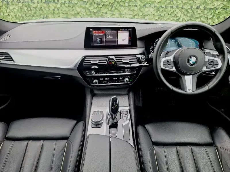 Used BMW 520 M Sport 190 HP (139 kW) 2019 White Sedan