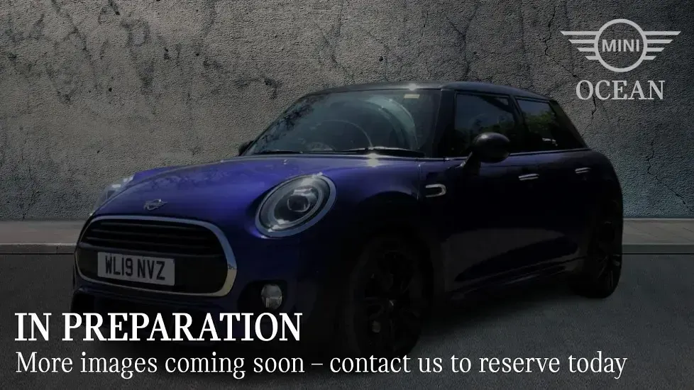 Usado Mini Cooper Hatch 134 CV (98 kW) 2019 Azul Utilitario