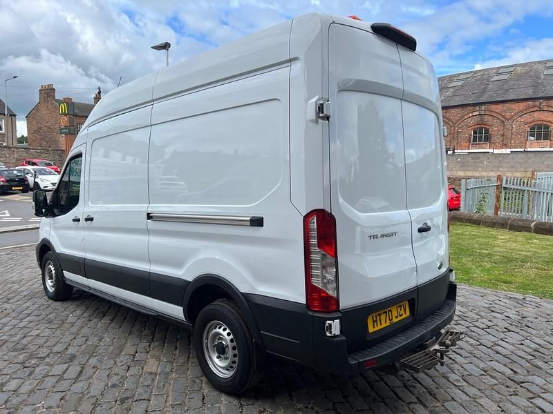 Used Ford Transit 130 HP (95 kW) 2021 White Van