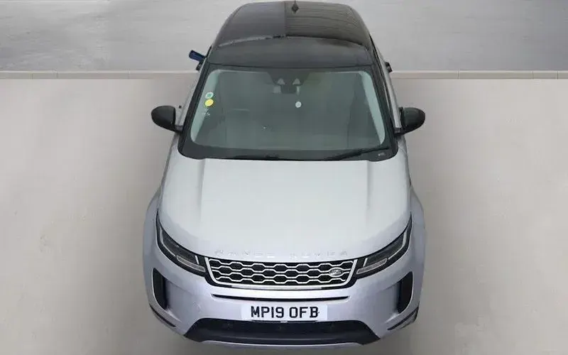 Used Land Rover Range Rover evoque 182 HP (133 kW) 2019 Silver SUV