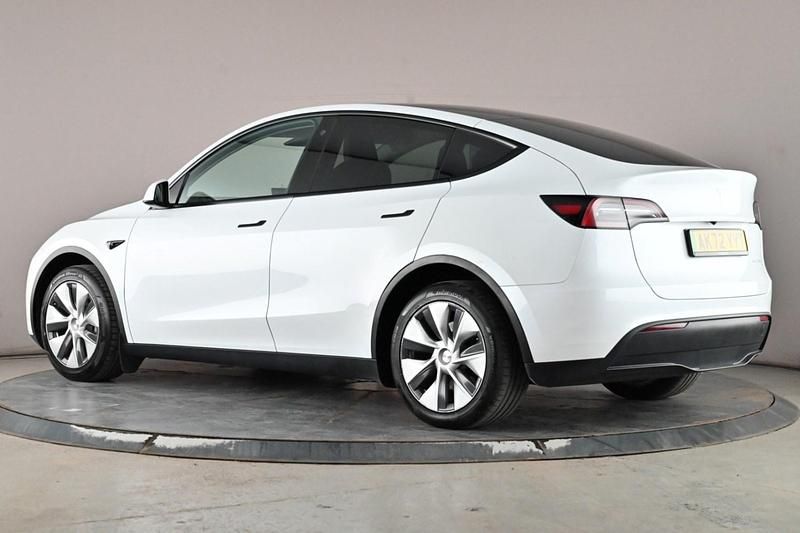 Used Tesla Model Y Long Range AWD 378 kW (514 HP) 2022 White SUV