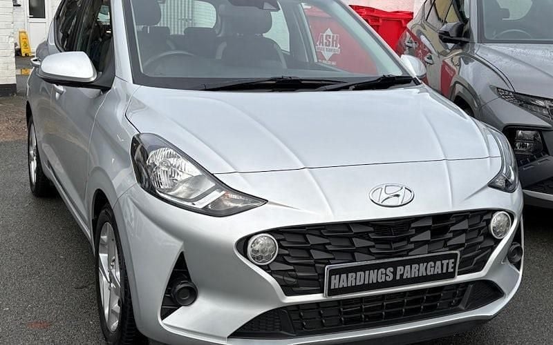 Used 2023 Hyundai i10 SE Hatchback | £12,495 (Fair price) - Image 1/3