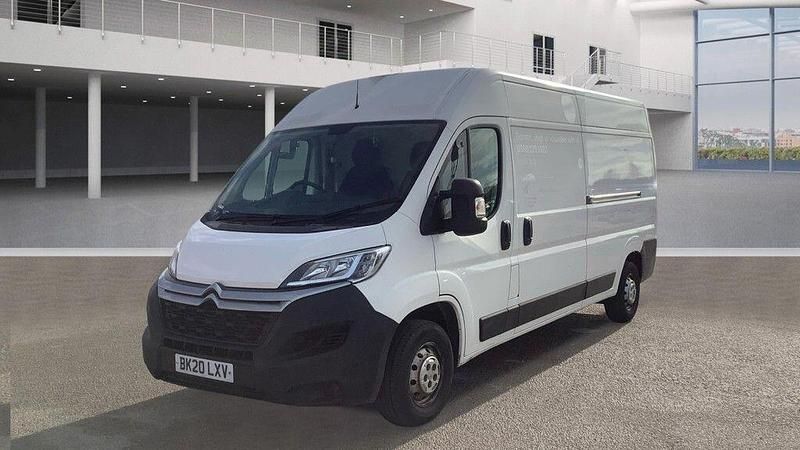 Used Citroën Relay 140 HP (102 kW) 2020 White Van