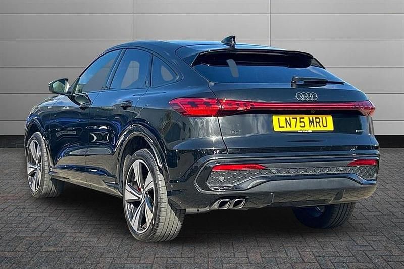 Usado Audi Q5 Advanced 204 CV (150 kW) 2025 Negro SUV