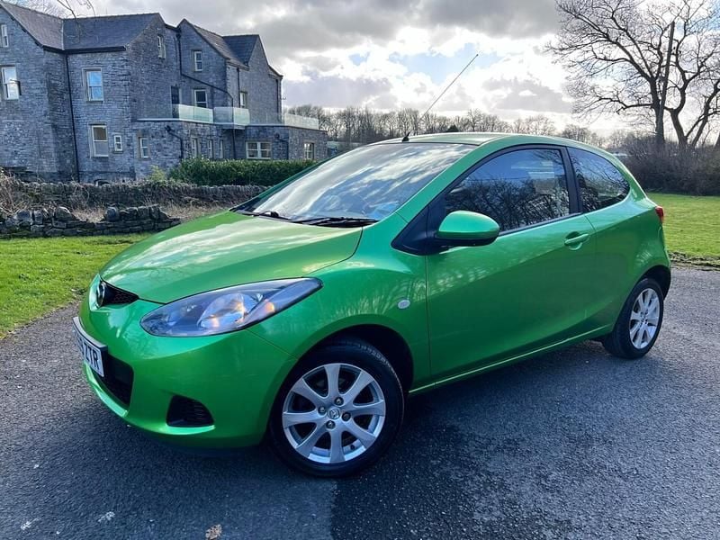 Used Mazda 2 2009 Green Hatchback