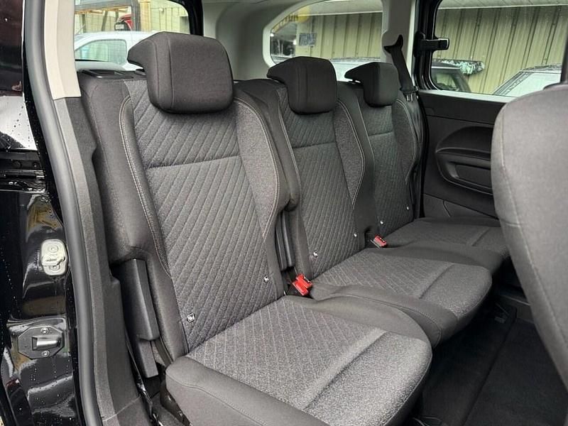 Used Peugeot e-Rifter Allure 100 kW (136 HP) 2025 Black MPV