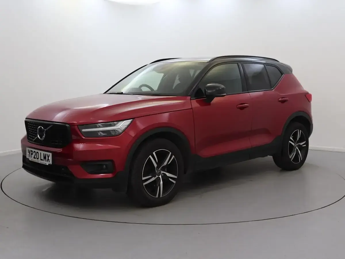 Usado Volvo XC40 R-Design 190 HP (139 kW) 2020 Vermelho SUV