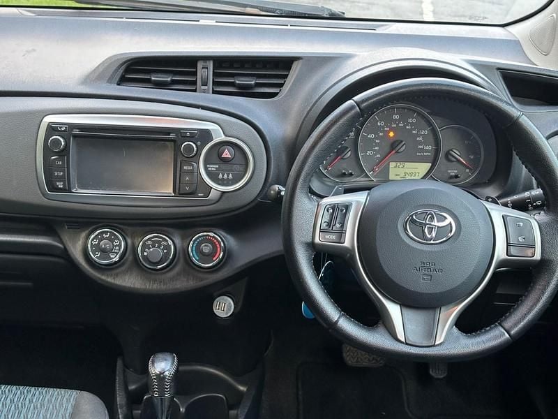 Used Toyota Yaris Multidrive S 2012 Blue Hatchback