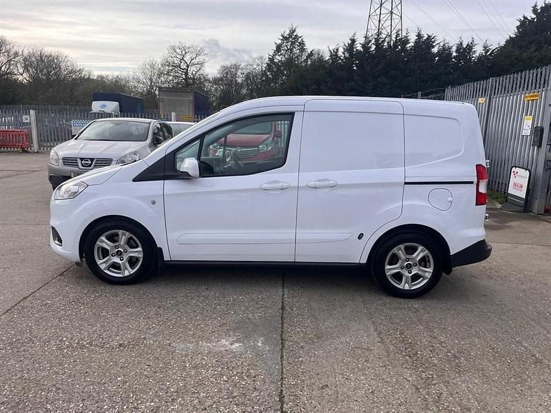 Used Ford Transit Limited 100 HP (73 kW) 2022 White Van