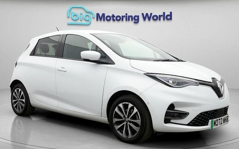 Used 2022 Renault Rapid GT-Line Hatchback | £9,800 (Good price) - Image 1/4