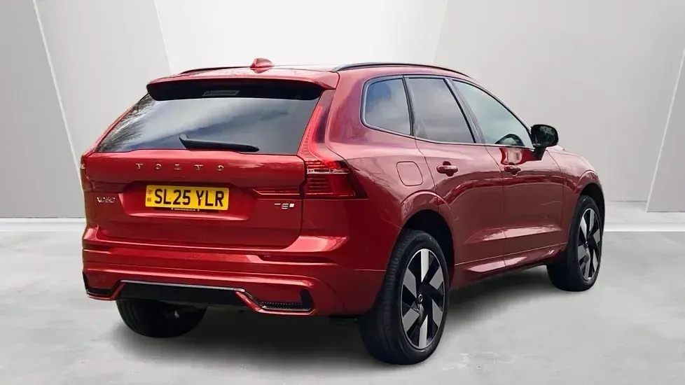 Usado Volvo XC60 Ultra 449 HP (330 kW) 2025 Vermelho SUV