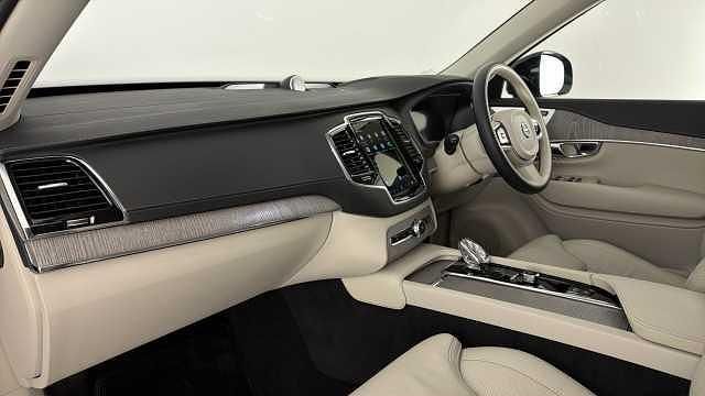 Usado Volvo XC90 Ultimate 300 HP (220 kW) 2024 Preto SUV