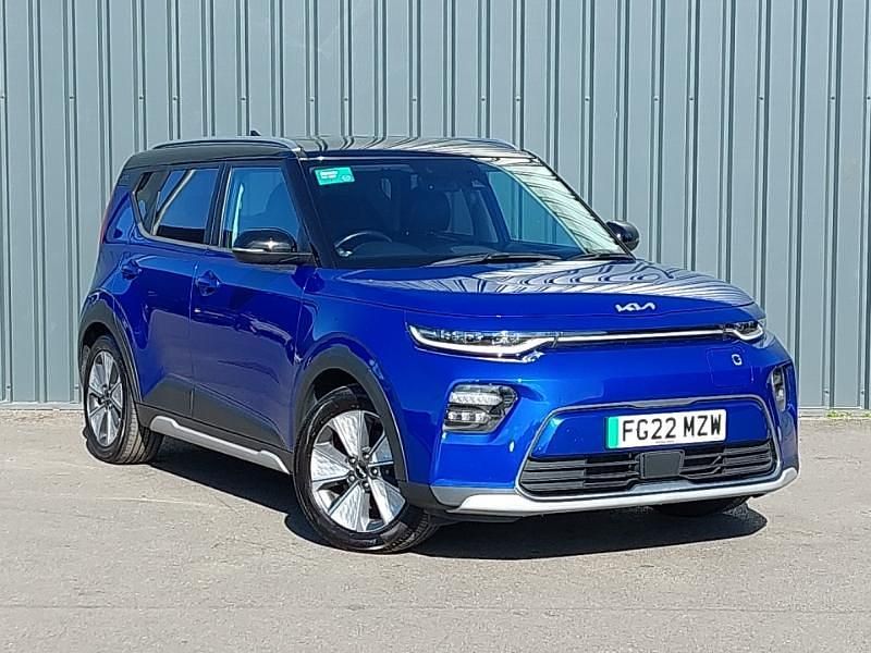 Blue Used 2022 Kia Soul EV SUV | £13,998 (Fair price) - Image 1/4