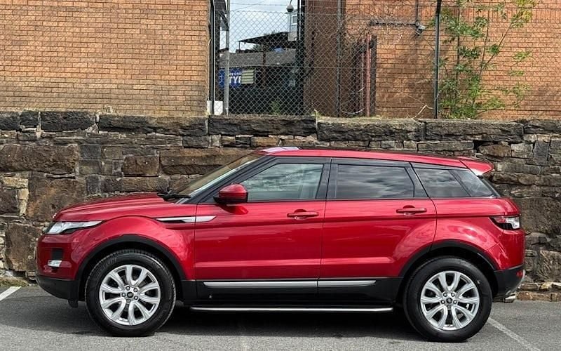 Used Land Rover Range Rover evoque Pure 190 HP (139 kW) 2014 Red SUV