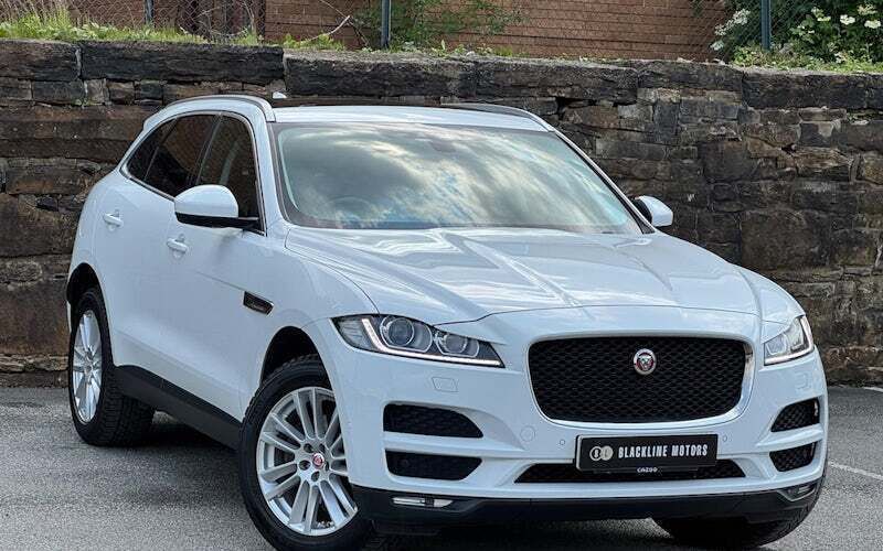 Used 2020 Jaguar F-Pace Portfolio SUV | £13,995 (Good price) - Image 1/4