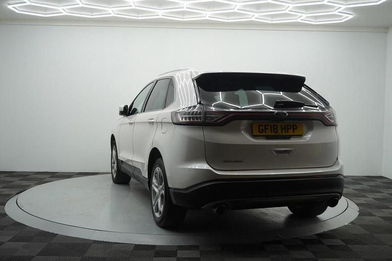 Used Ford Edge Titanium 210 HP (154 kW) 2018 White SUV