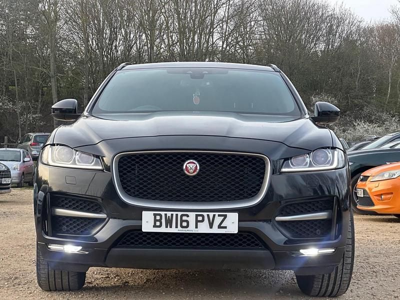 Used Jaguar F-Pace R-Sport 180 HP (132 kW) 2016 Black SUV