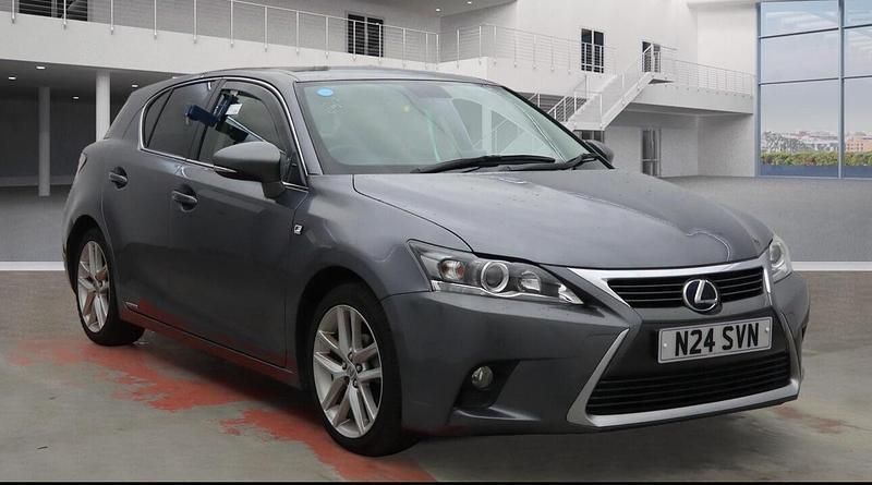 Grey Used 2015 Lexus CT200h Hatchback | £8,495 (Fair price) - Image 1/4