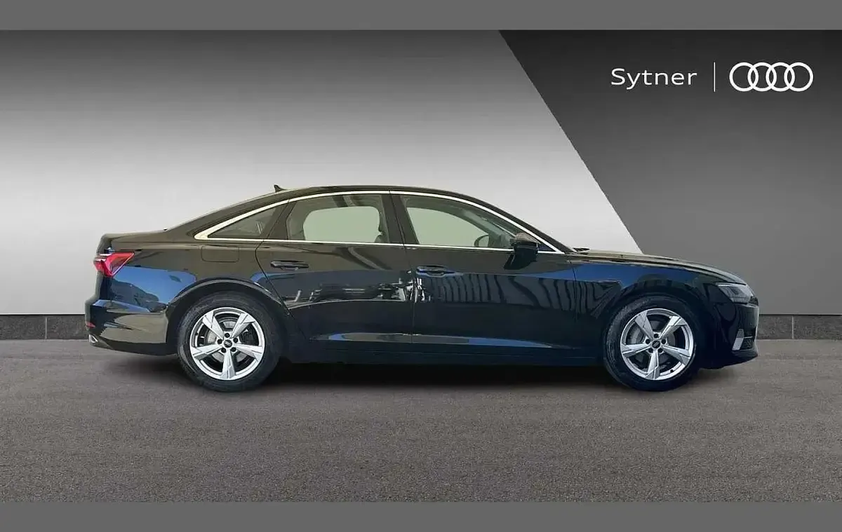 Usado Audi A6 Sport 200 HP (147 kW) 2023 Preto Sedan