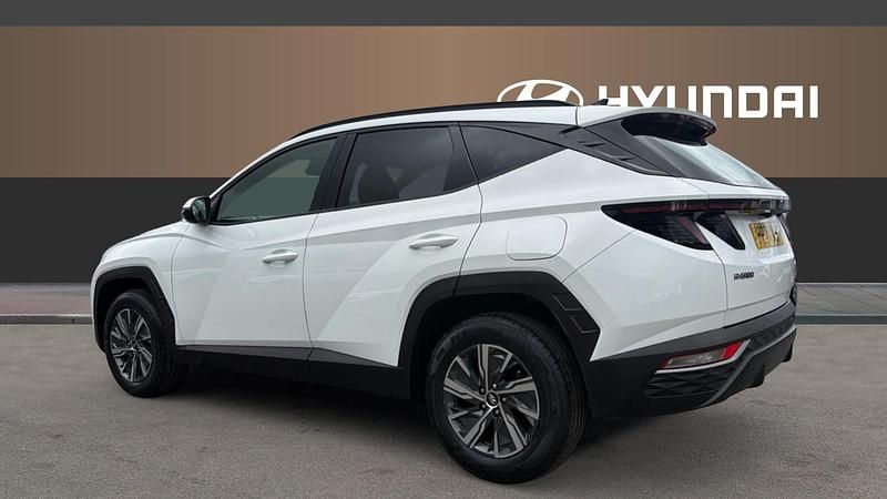 Używany Hyundai Tucson SE 230 KM (169 kW) 2021 Biały SUV