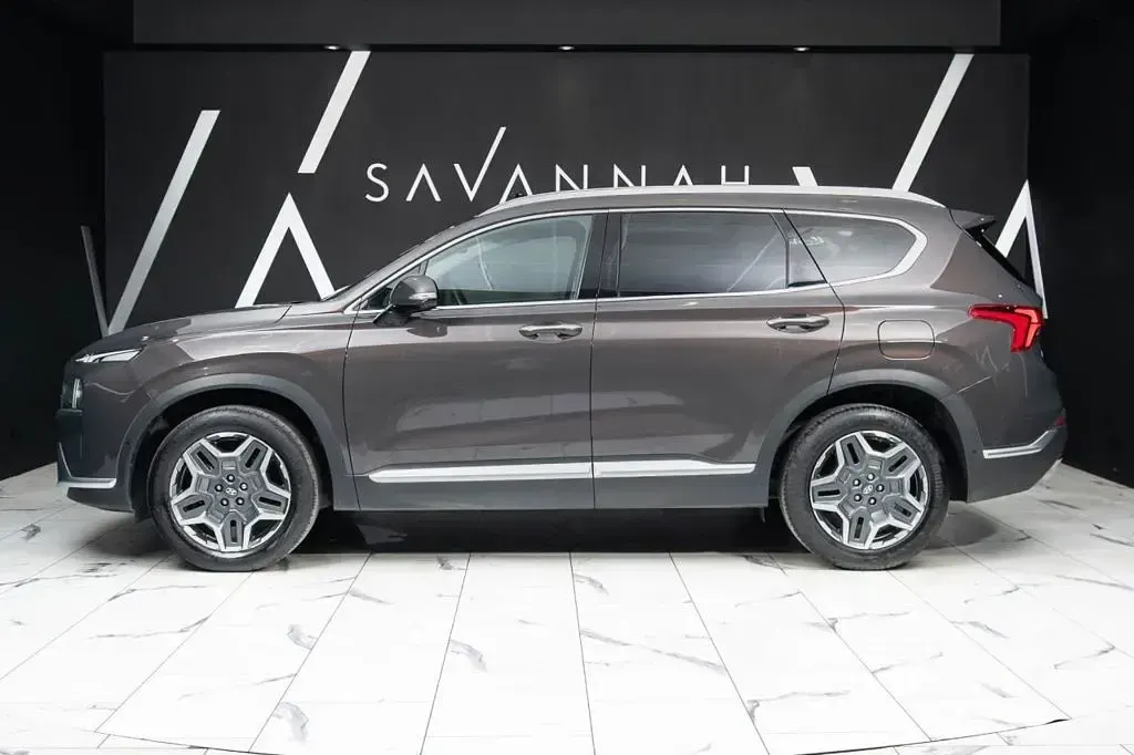 Used Hyundai Santa Fe Ultimate 237 HP (174 kW) 2022 Brown SUV