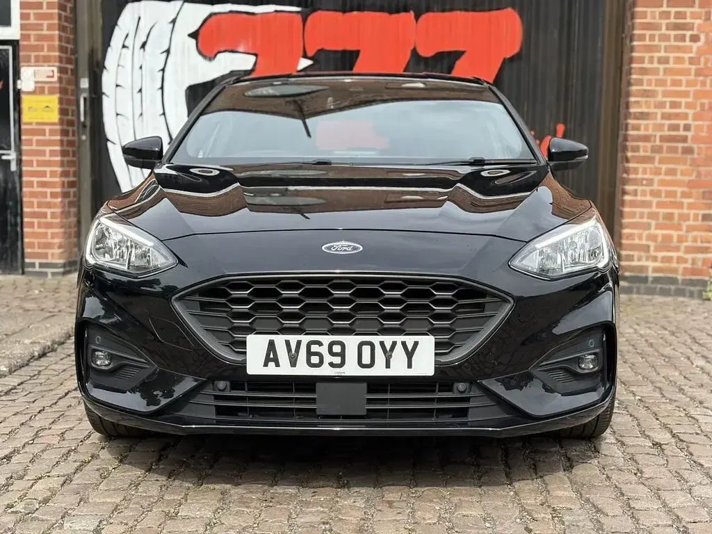 Used Ford Focus ST-Line X 125 HP (91 kW) 2019 Black Hatchback