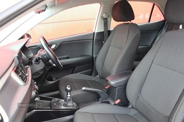 Used Kia Rio 83 HP (61 kW) 2023 Red Hatchback