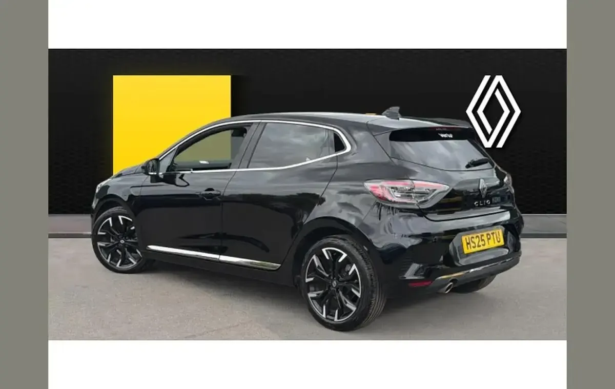 Used Renault Clio Techno 90 HP (66 kW) 2025 Black  Hatchback