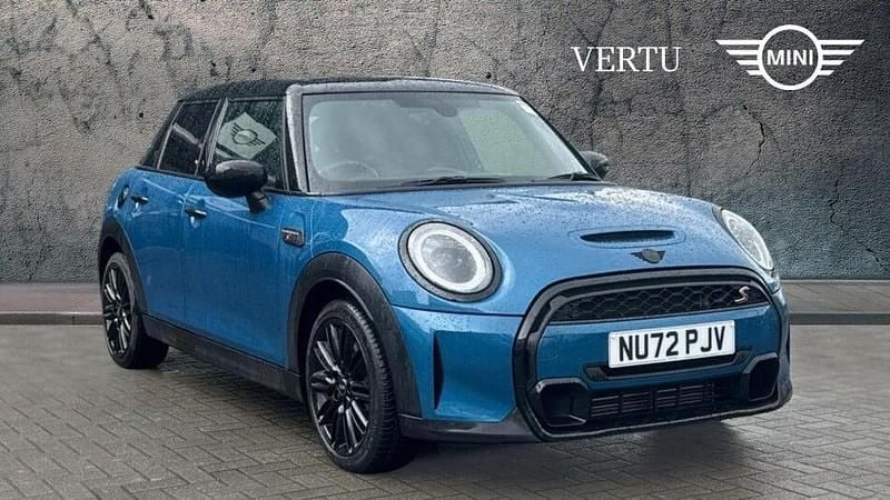 Begagnad Mini Cooper S Exclusive 178 HK (130 kW) 2022 Blå Halvkombi