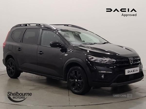 Black Used 2022 Dacia Jogger Extreme MPV | £14,495 (Fair price) - Image 1/4