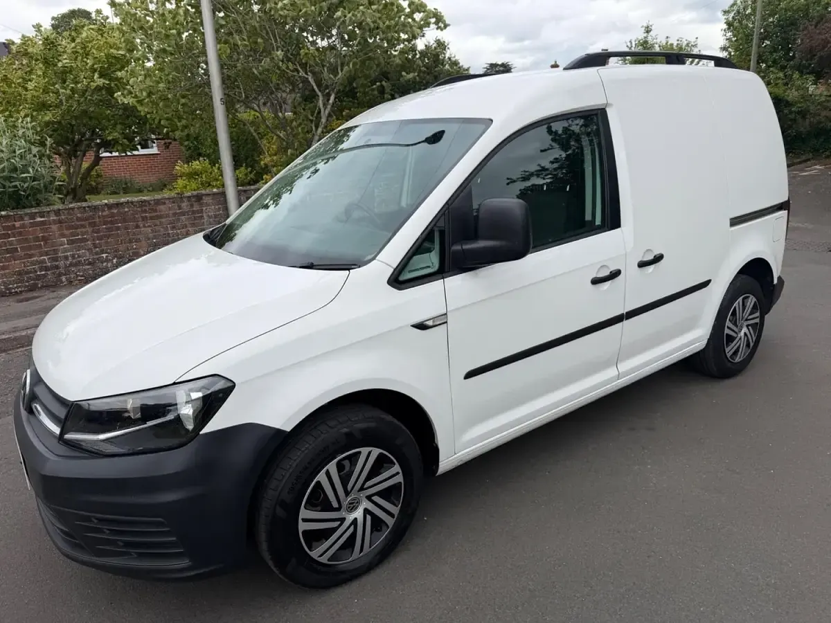 Used VW Caddy Startline 102 HP (75 kW) 2017 White MPV