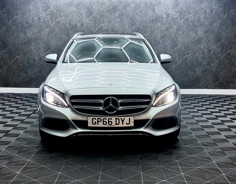 Usado Mercedes C220 Premium 2017 Prateado Carrinha