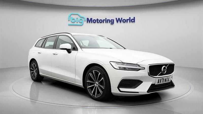 Used 2021 Volvo V60 Momentum Estate | £22,600 (Fair price) - Image 1/4