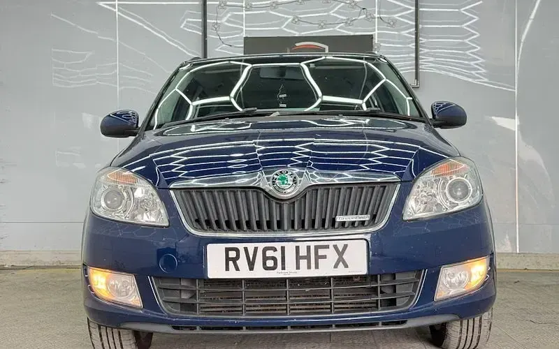 Used Skoda Fabia GreenLine 75 HP (55 kW) 2011 Blue Estate