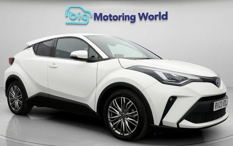 Used 2022 Toyota C-HR SUV | £21,600 (A bit pricey) - Image 1/4