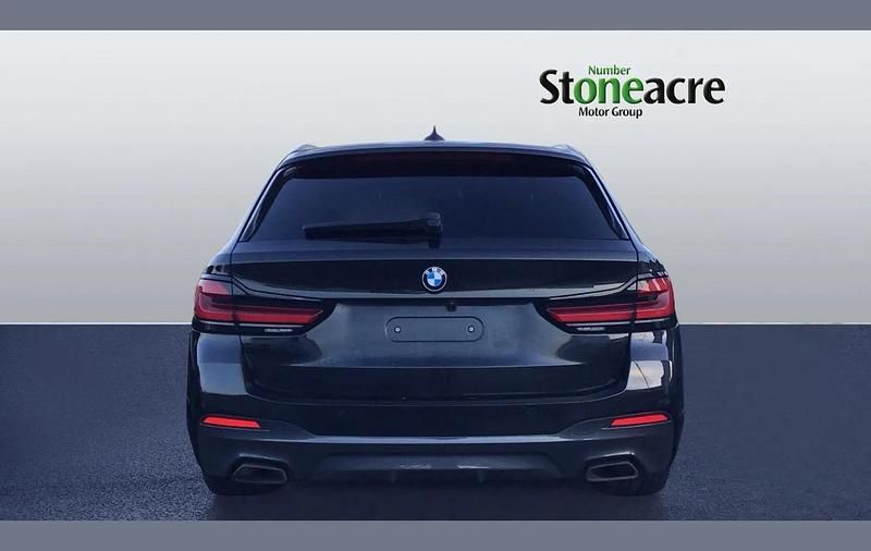 Used BMW 520 M Sport 180 HP (132 kW) 2020 Black Estate