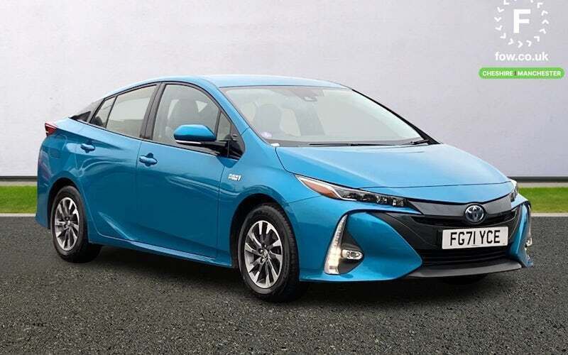 Blue Used 2020 Toyota Prius Business Edition Hatchback | £18,299 (Fair price) - Image 1/4