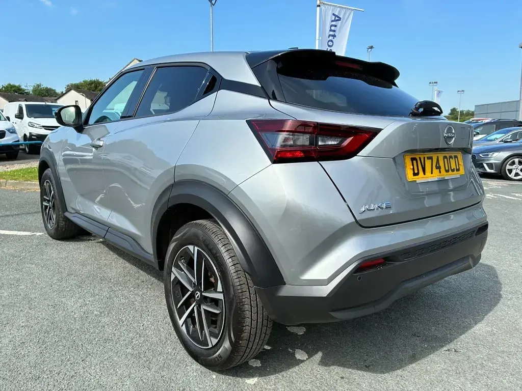 Used Nissan Juke N-Connecta 2024 Silver SUV