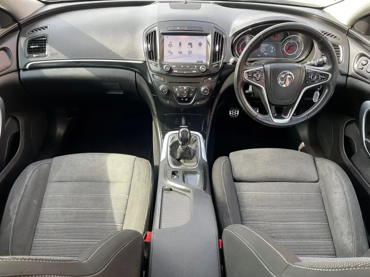 Used Vauxhall Insignia SRi 2016 Silver Hatchback