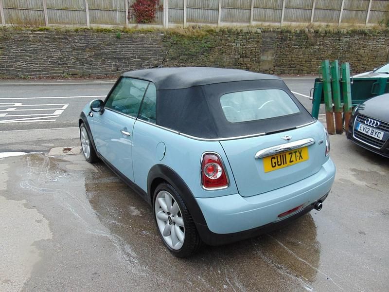 Used Mini ONE 2011 Blue Hatchback
