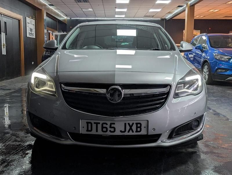 Used Vauxhall Insignia SRi 140 HP (102 kW) 2016 Silver Hatchback