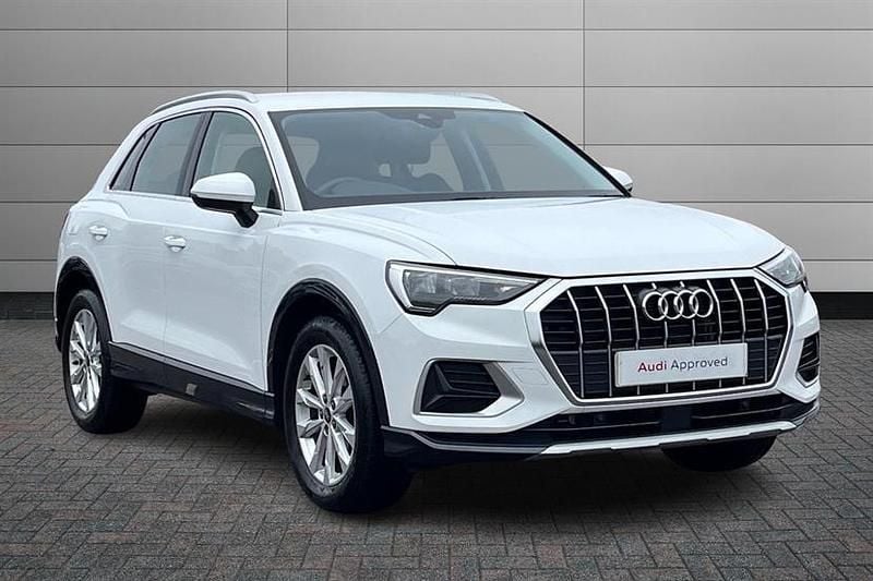 Arkona white Used 2024 Audi Q3 Sport SUV | £27,050 (Fair price) - Image 1/4