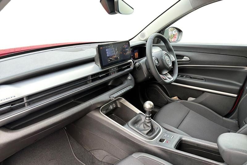 Used Jeep Avenger Summit 100 HP (73 kW) 2025 Red SUV