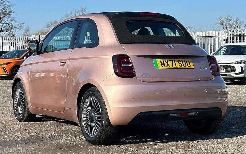 Used Fiat 500e Icon 86 kW (118 HP) 2022 Yellow Cabriolet