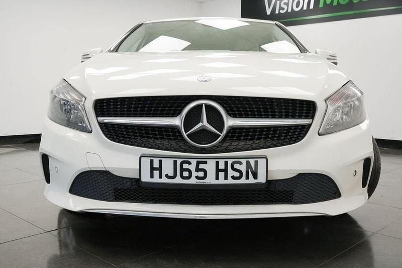 Used Mercedes A180 Executive 2015 White Hatchback