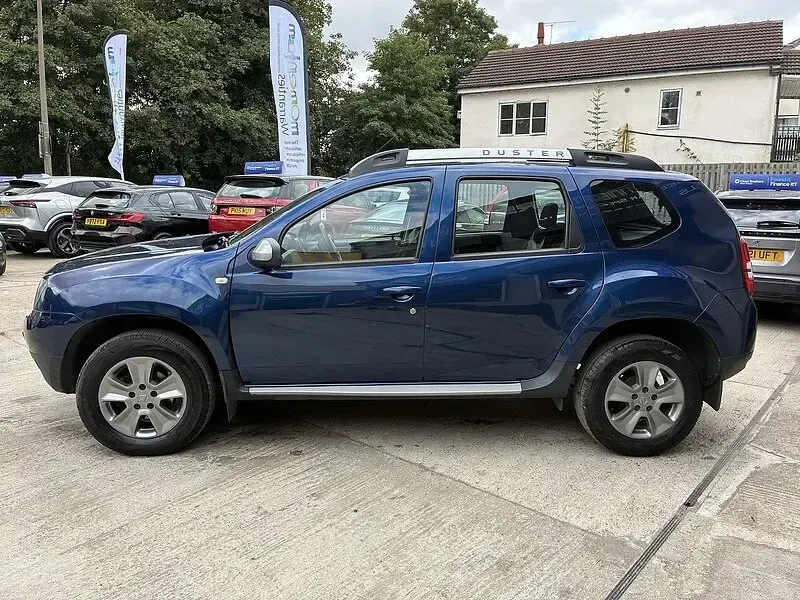 Used Dacia Duster Lauréate 110 HP (80 kW) 2018 Cosmos blue SUV