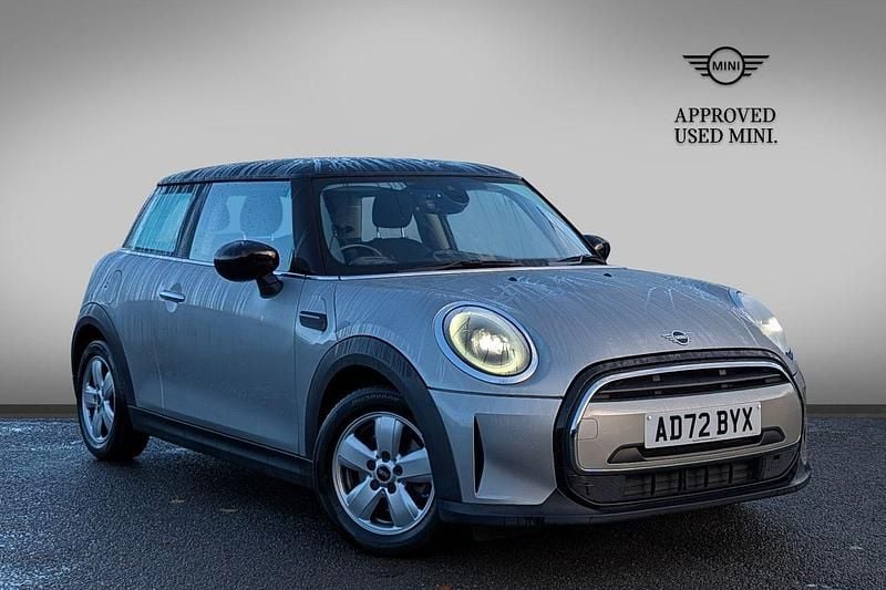 Silver Used 2023 Mini Cooper Classic Hatchback | £17,229 (Good price) - Image 1/4