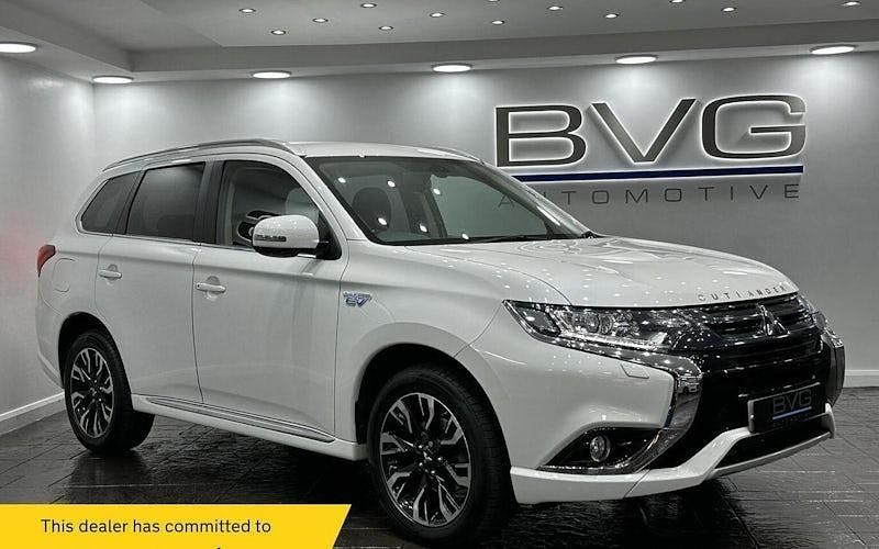 Used 2018 Mitsubishi Outlander P-HEV Estate | £10,994 (Super price) - Image 1/2