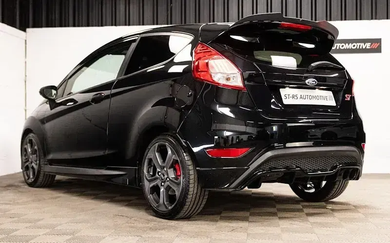 Used Ford Fiesta ST 182 HP (133 kW) 2016 Black Hatchback