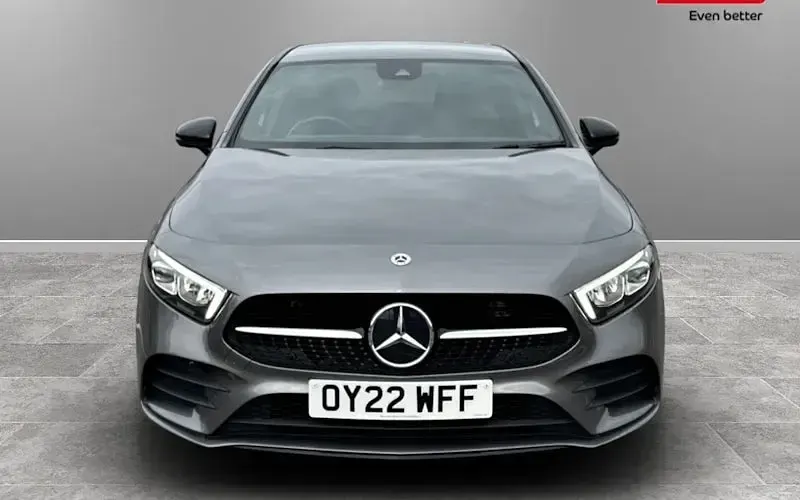 Begagnad Mercedes A200 Executive 163 HK (119 kW) 2022 Halvkombi